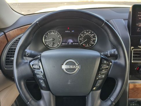Used 2024 Nissan Armada SL image 18