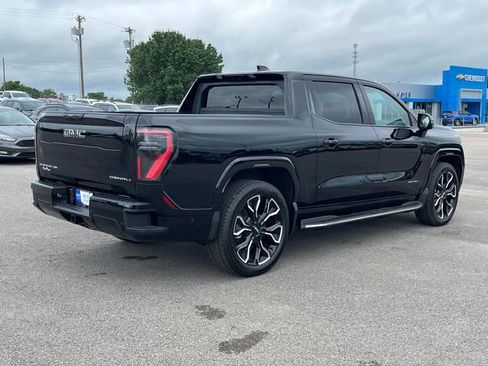 New 2025 GMC Sierra EV Denali image 3