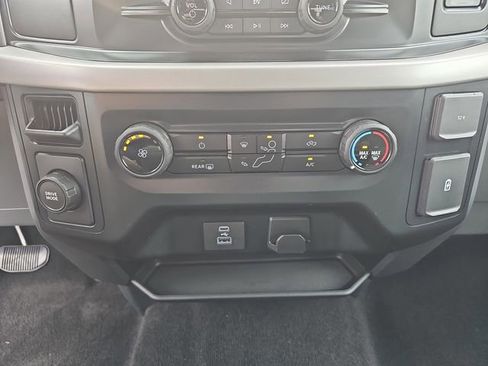 Used 2023 Ford F150 XLT image 28
