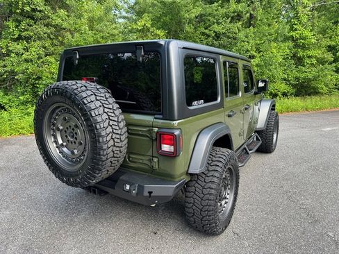 Used 2024 Jeep Wrangler Unlimited Sport AWD/4WD image 6