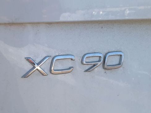 New 2026 Volvo XC90 T8 Ultra w/ Protection Package Premier image 12