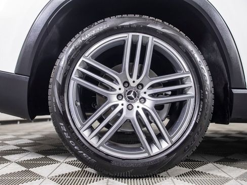 Used 2026 Mercedes-Benz GLS 450 4MATIC image 45