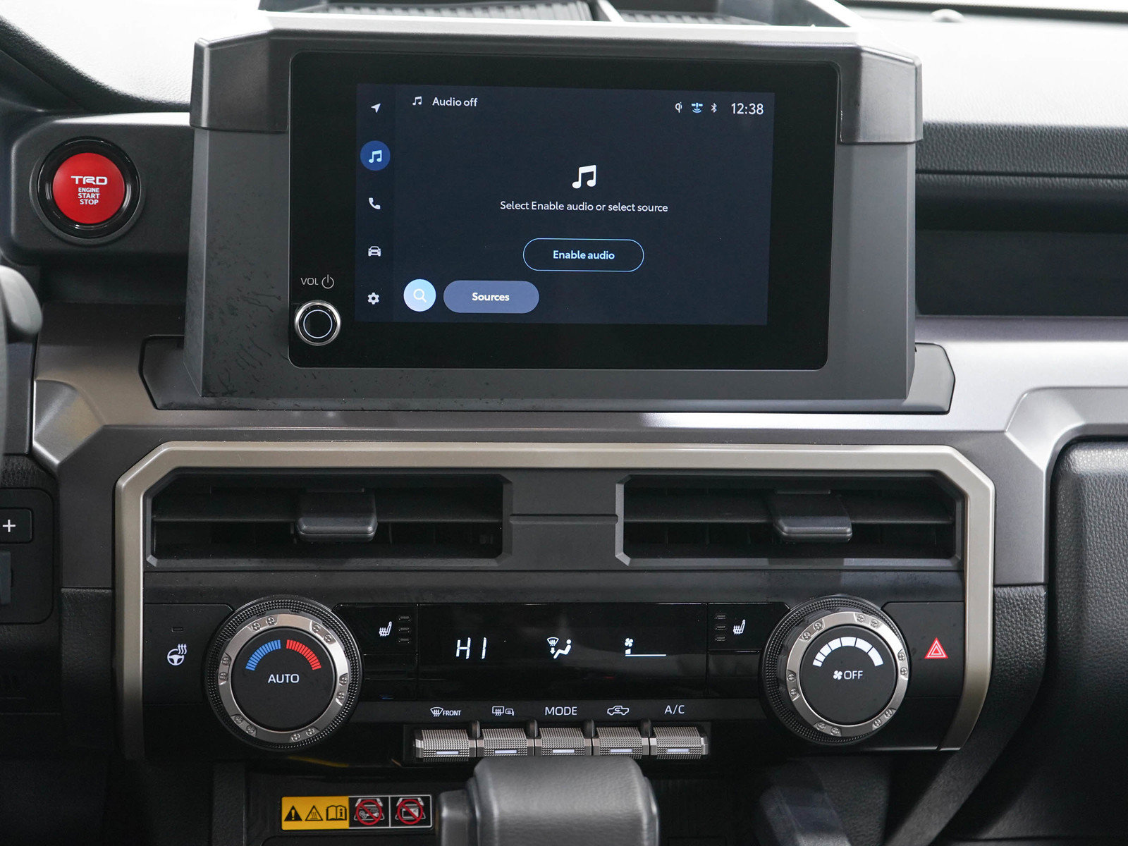 Used 2026 Toyota Tacoma TRD Sport w/ TRD Sport Upgrade Package AWD/4WD image 18