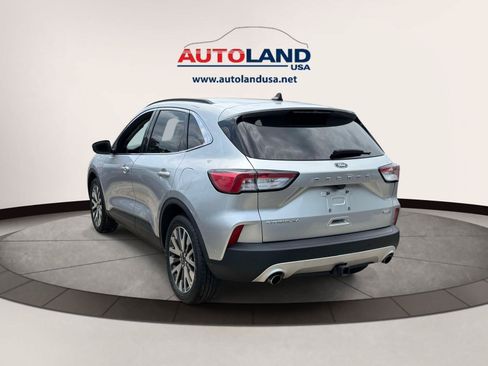 Used 2020 Ford Escape Titanium AWD/4WD image 4