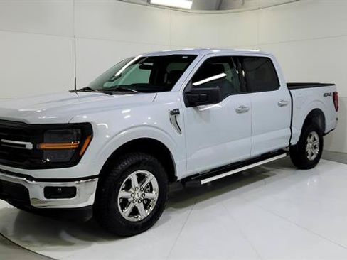 Used 2025 Ford F150 XLT w/ Equipment Group 301A Standard AWD/4WD image 3