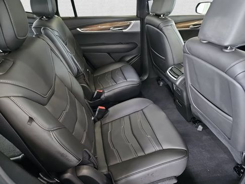 Used 2025 Cadillac XT6 Sport w/ Platinum Package image 11