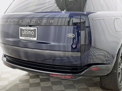Used 2023 Land Rover Range Rover SE AWD/4WD image 13