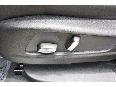 Used 2025 Cadillac XT5 Luxury FWD image 27