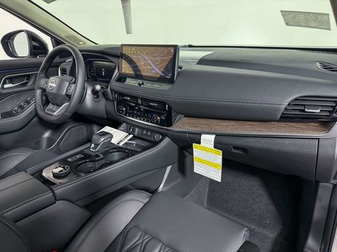 New 2026 Nissan Rogue Platinum w/ Platinum Premium Package image 10