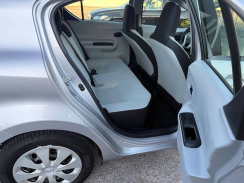 Used 2012 Toyota Prius C One FWD image 12
