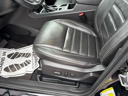 Used 2017 Ford Escape Titanium w/ Equipment Group 301A FWD image 32