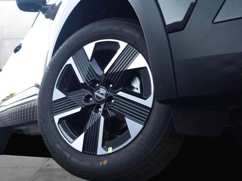 New 2026 Nissan Kicks SV w/ Cold Weather Package image 3