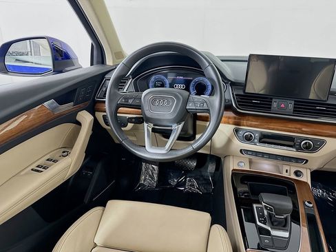 Used 2023 Audi Q5 e Premium Plus image 18