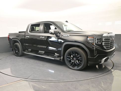 Used 2023 GMC Sierra 1500 Denali w/ Technology Package image 8