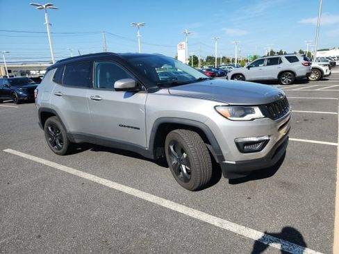Used 2020 Jeep Compass Latitude AWD/4WD image 7