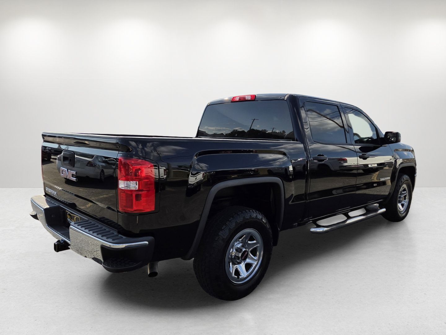 Used 2017 GMC Sierra 1500 2WD Crew Cab w/ Sierra Convenience Package image 5