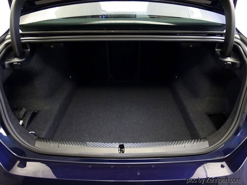 Used 2026 BMW 530i xDrive w/ Premium Package image 31