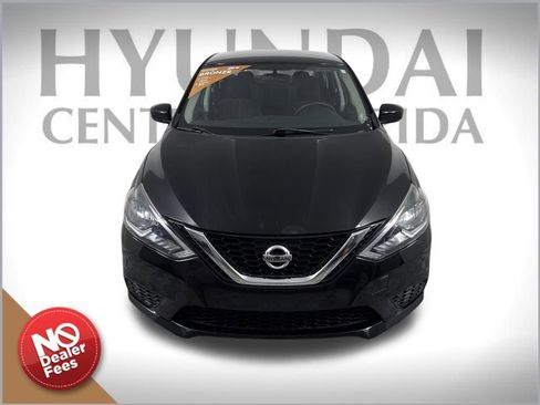 Used 2017 Nissan Sentra S image 9