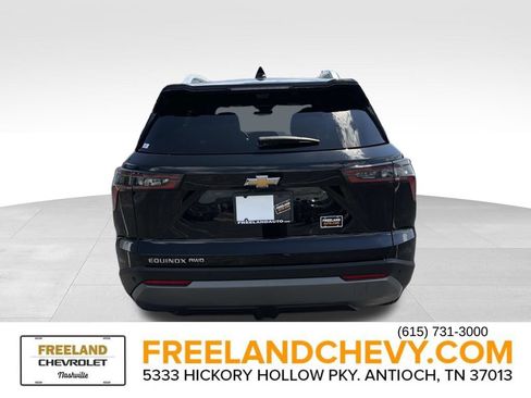 Used 2025 Chevrolet Equinox LT w/ Convenience Package II AWD/4WD image 4