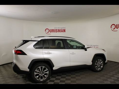 Used 2025 Toyota RAV4 XLE Premium w/ Weather Package AWD/4WD image 10