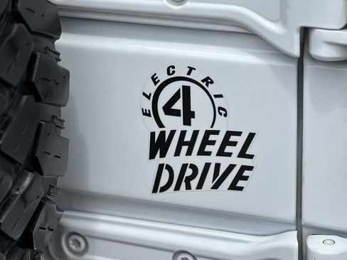 Used 2023 Jeep Wrangler Unlimited image 26