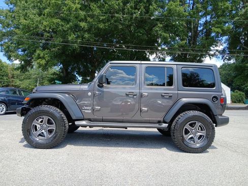 Used 2018 Jeep Wrangler Unlimited Sport S AWD/4WD image 1