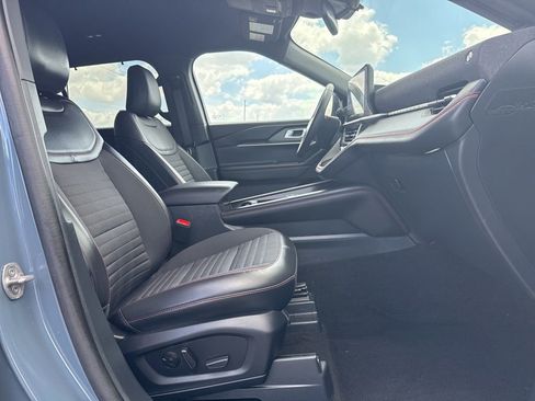 Used 2025 Ford Explorer ST-Line w/ Premium Package image 10