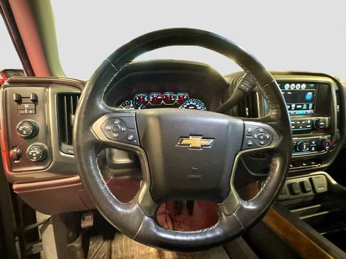Used 2018 Chevrolet Silverado 1500 LTZ w/ Sport Package AWD/4WD image 11