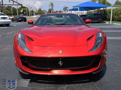 Used 2021 Ferrari 812 GTS RWD image 8