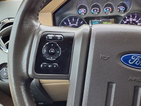 Used 2011 Ford F250 Lariat w/ Lariat Interior Pkg image 14