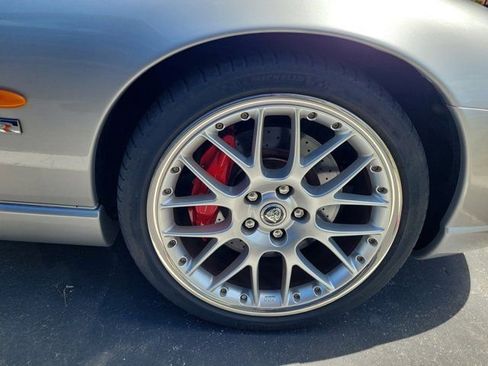 Used 2006 Jaguar XK8 Convertible RWD image 2