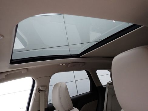 Certified 2022 Lincoln Corsair AWD w/ Premium Package image 20