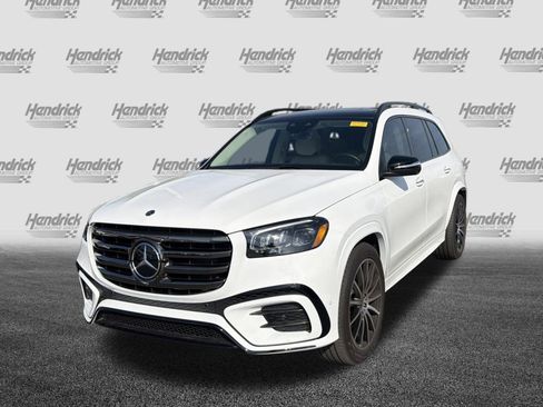Used 2025 Mercedes-Benz GLS 450 4MATIC image 5