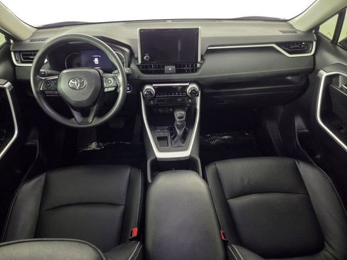 Used 2024 Toyota RAV4 XLE image 28
