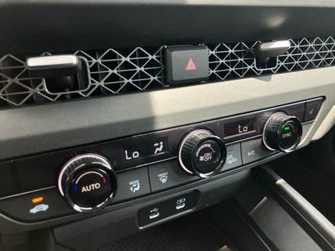 Used 2023 Honda Accord EX image 22