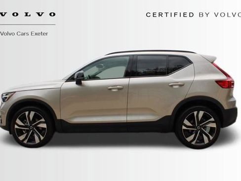 Used 2023 Volvo XC40 B5 Ultimate w/ Climate Package AWD/4WD image 4