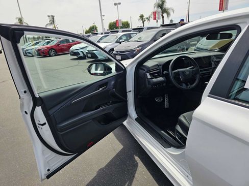 Used 2026 Toyota Camry SE FWD image 19