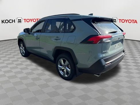 Used 2021 Toyota RAV4 XLE Premium AWD/4WD image 6