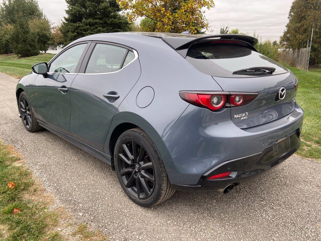 Used 2023 MAZDA MAZDA3 Hatchback w/Premium Plus Pkg AWD/4WD image 3