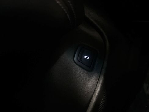 Used 2025 Cadillac CT4 Premium Luxury image 23