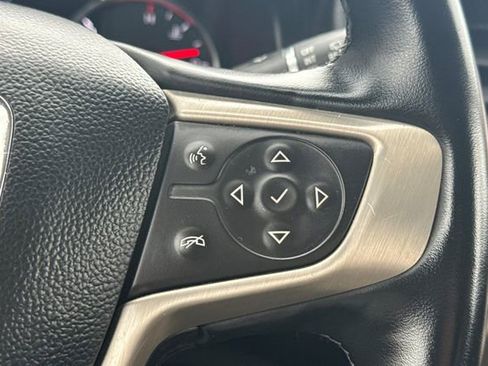 Used 2023 GMC Acadia Denali FWD image 34