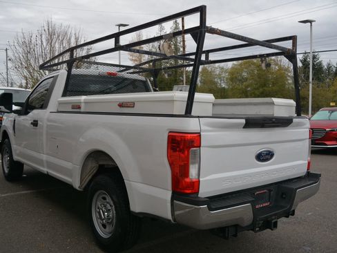 Used 2017 Ford F250 XL w/ XL Value Package image 5