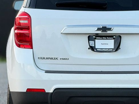 Used 2017 Chevrolet Equinox LT AWD/4WD image 13