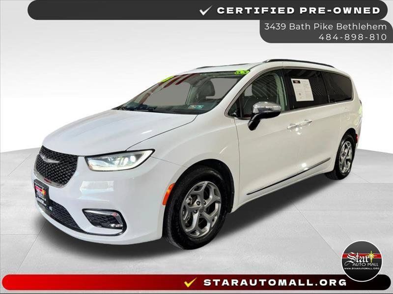 Used 2023 Chrysler Pacifica Limited FWD image 1