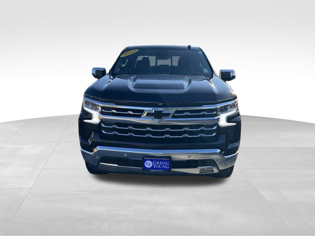 Used 2023 Chevrolet Silverado 1500 LTZ w/ LTZ Premium Package AWD/4WD image 10