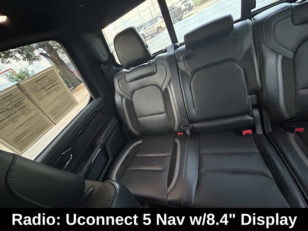 Used 2022 RAM 1500 Laramie AWD/4WD image 12