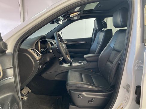 Used 2014 Jeep Grand Cherokee Limited AWD/4WD image 19