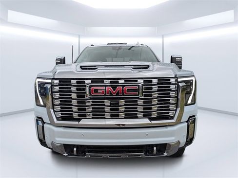 New 2026 GMC Sierra 2500 Denali w/ Denali Reserve Package image 9