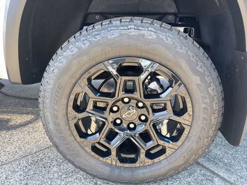 New 2026 Chevrolet Colorado Trail Boss AWD/4WD image 12