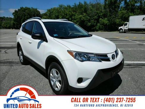 Used 2014 Toyota RAV4 LE AWD/4WD image 7